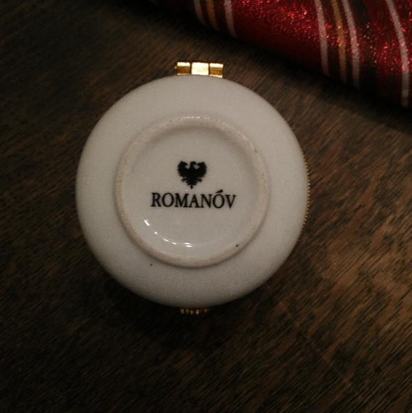 Romanov egg trinket box - Picture 2 of 4